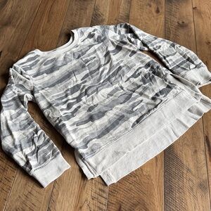 Wallflower Gray Patterned Top